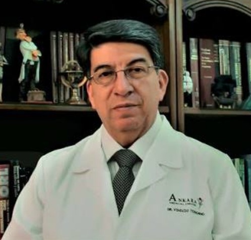 Dr. Vinicio Toscano